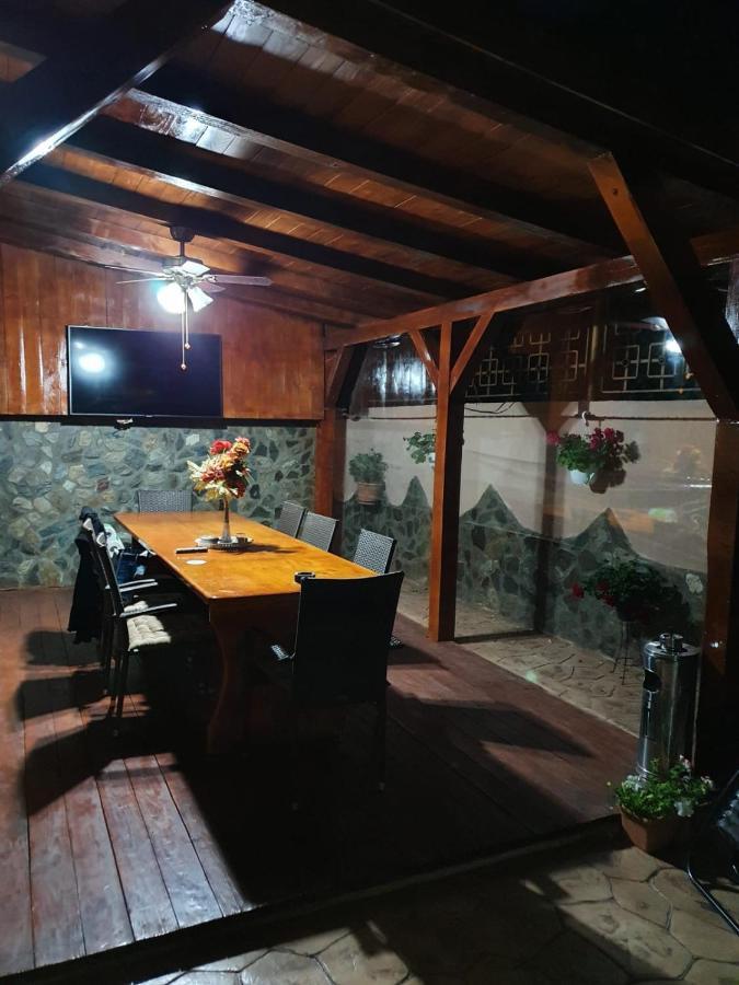 Casa Cattleya Hotel Targu Jiu Luaran gambar