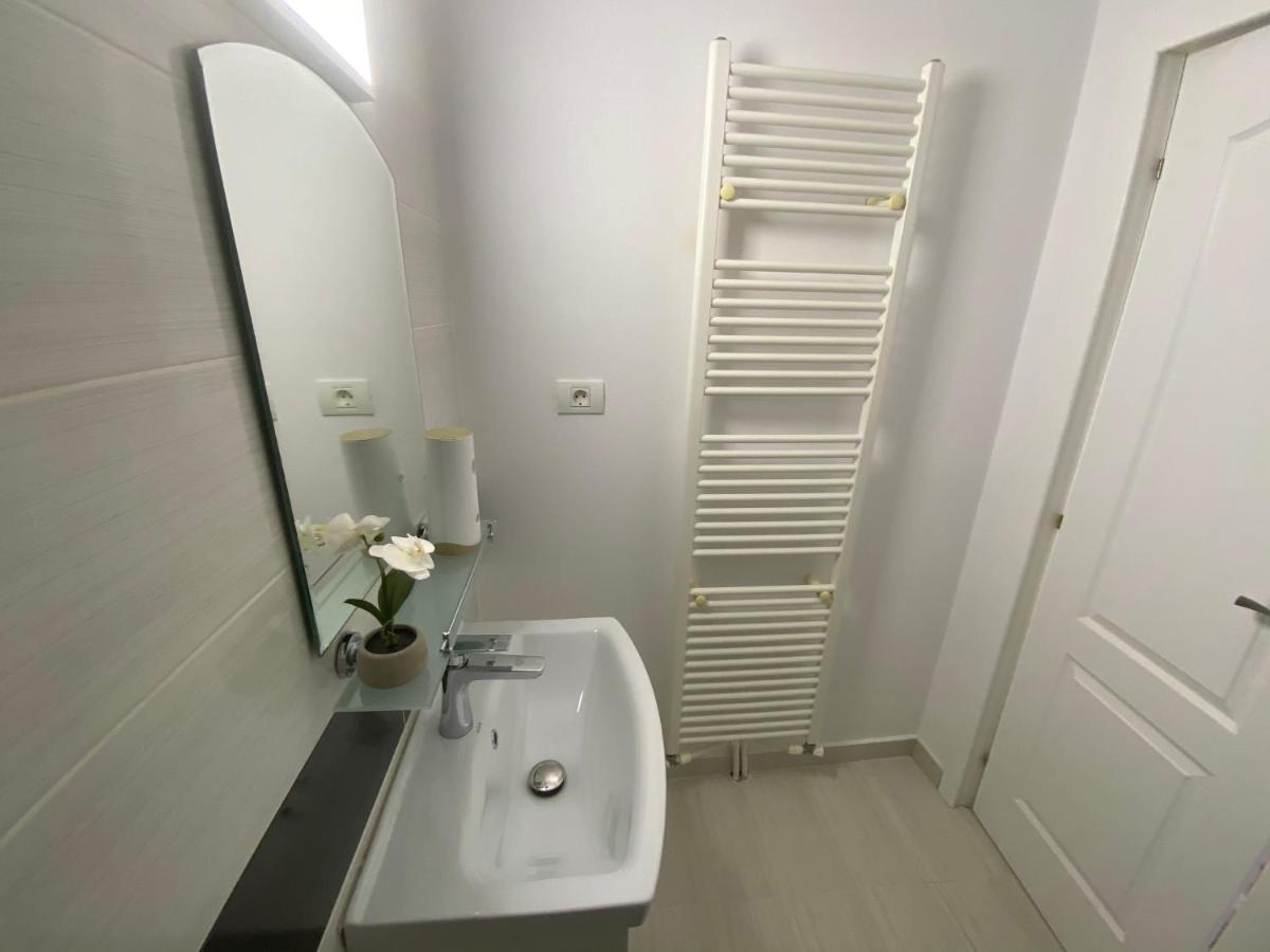Casa Cattleya Hotel Targu Jiu Luaran gambar