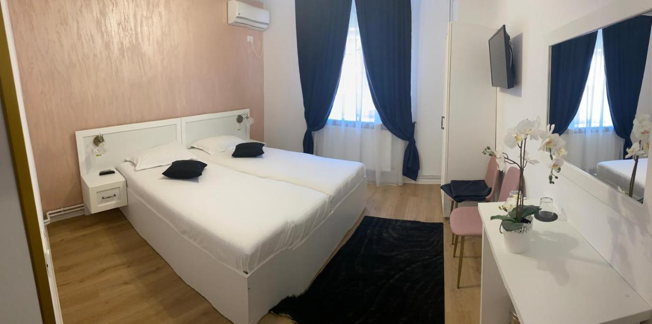 Casa Cattleya Hotel Targu Jiu Luaran gambar