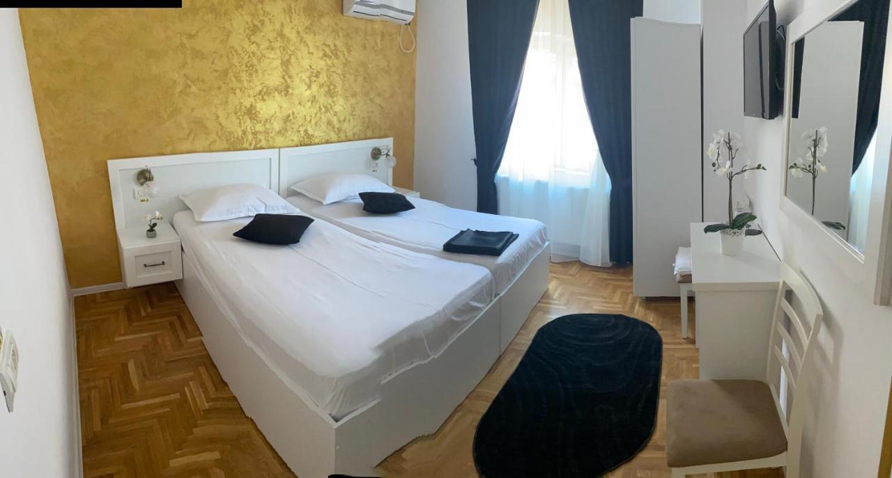 Casa Cattleya Hotel Targu Jiu Luaran gambar